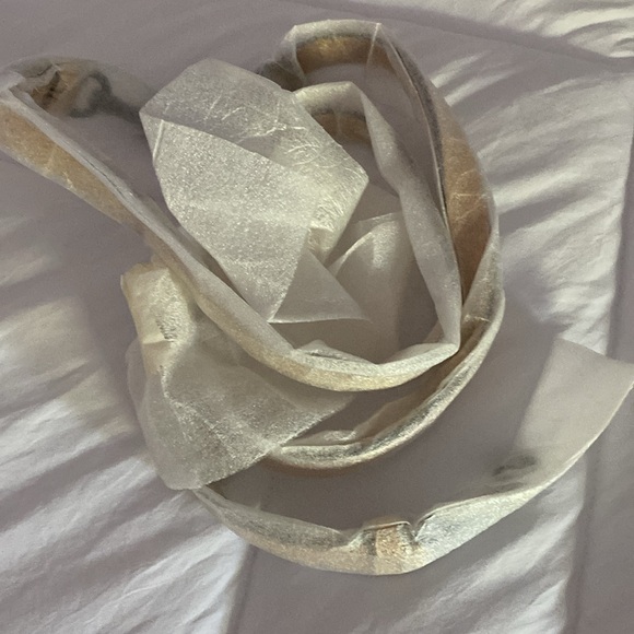 New Coach Bucket Handbag 🌺 - Picture 8 of 13